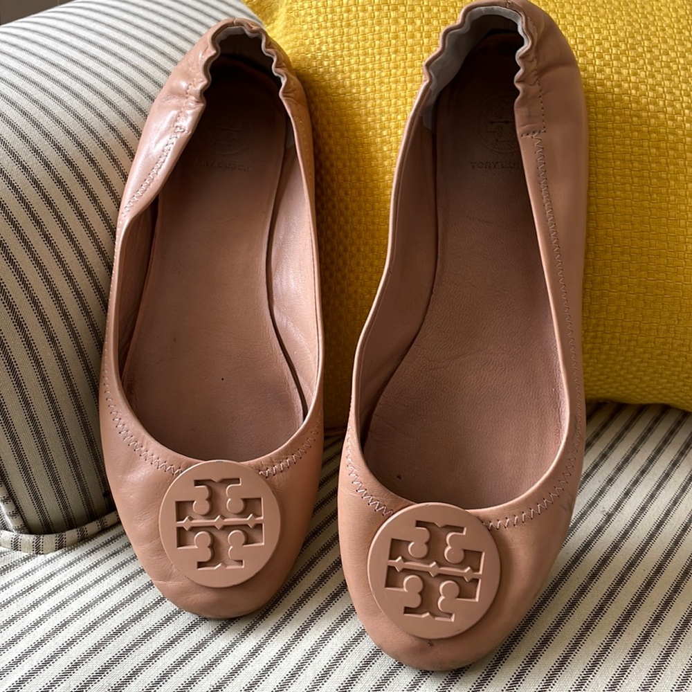 These Tory Burch flats are in good condition but they do have minor scratches